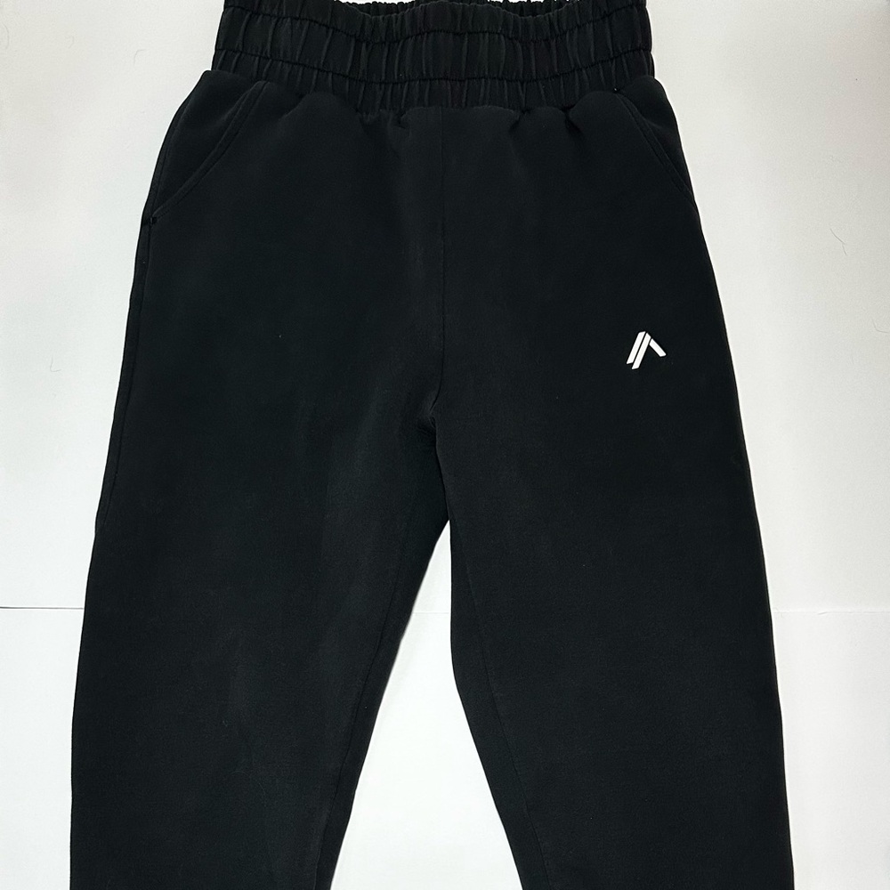 Women’s Alphalete high waisted joggers